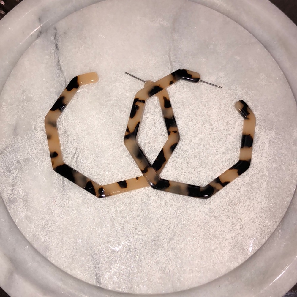 5/$25 Hexagon Tortoise Earrings